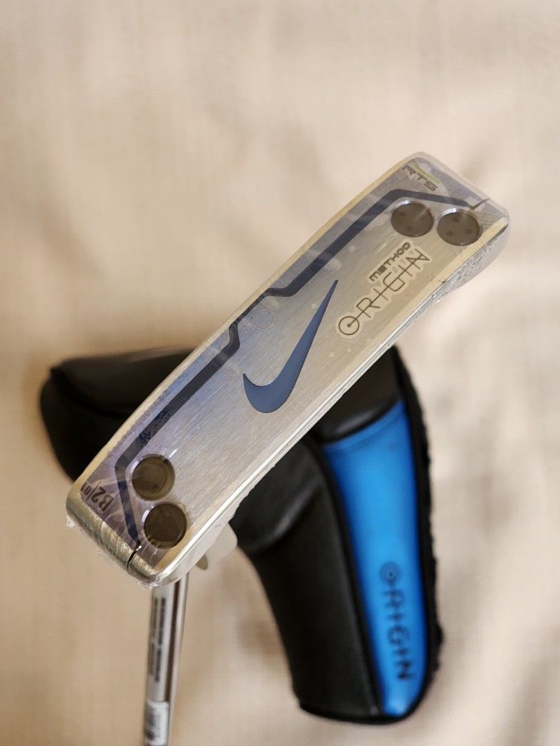 Lefty Nike Method Origin B2/01 Blade Golf Putter (Category: Golf) located in Pasay City. Submitted by golfclubtraderph (Listing ID 1287940518, Image 2). Description: • For Sale • Dexterity : Lefty • Length : 35 inches • Nike Method Origin B2/01 Blade Golf Putter - Brand New - Authentic - Deadstock - Actual pics posted • Mode of payment - BDO / BPI / Metrobank - GCash - LBC COD / COP • Shipping - metro manila via lalamove / grab express - provinci