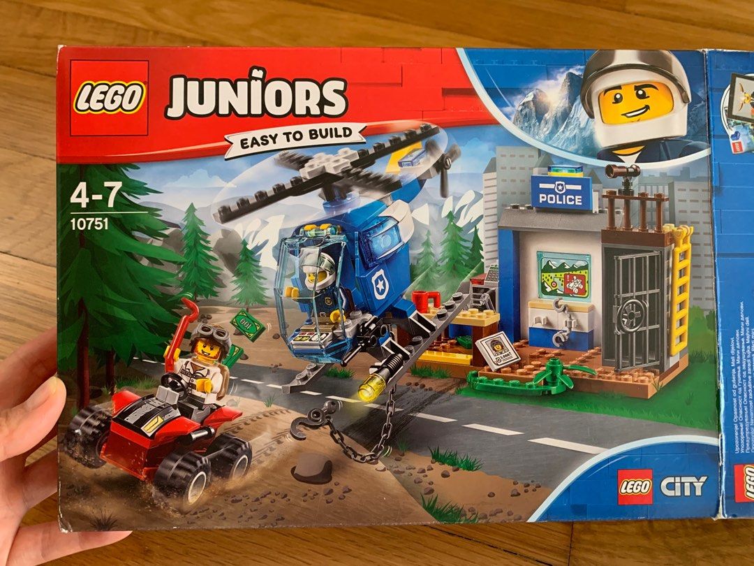 Lego junior store police