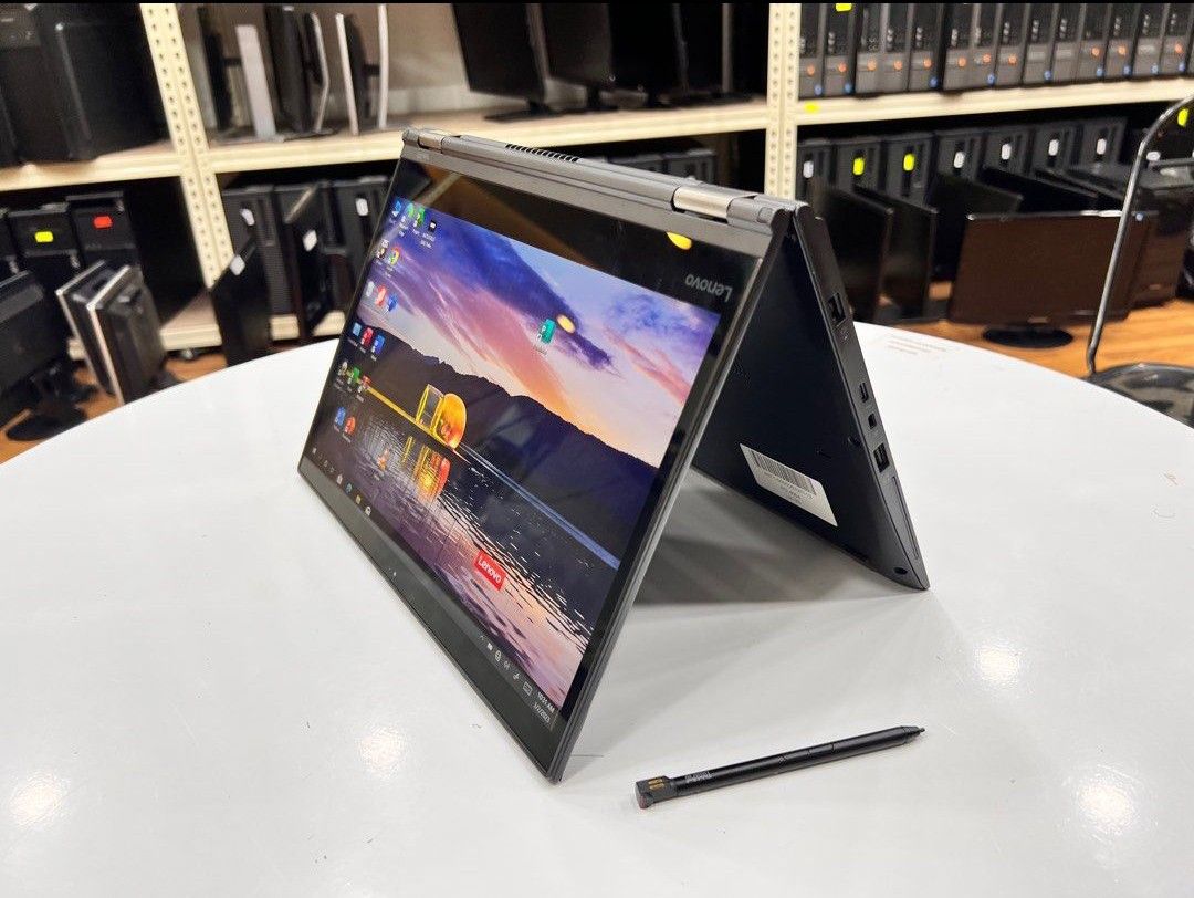 正規品販売！ Thinkpad レノボ 何気なし 美品 G21 Yoga370 第7世代 2in1 ノートパソコン