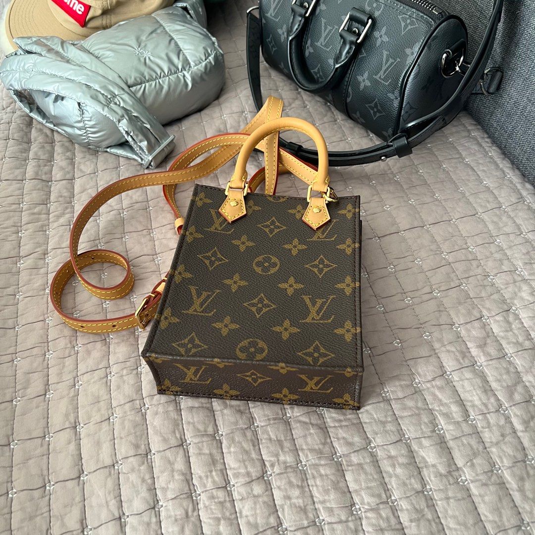 Louis Vuitton Petit Sac Plat