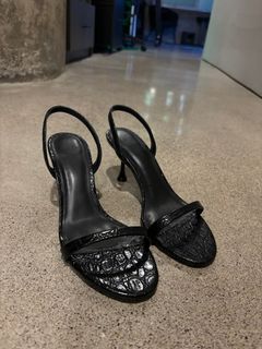 Youmita bra 38C, Women's Fashion, Footwear, Heels on Carousell