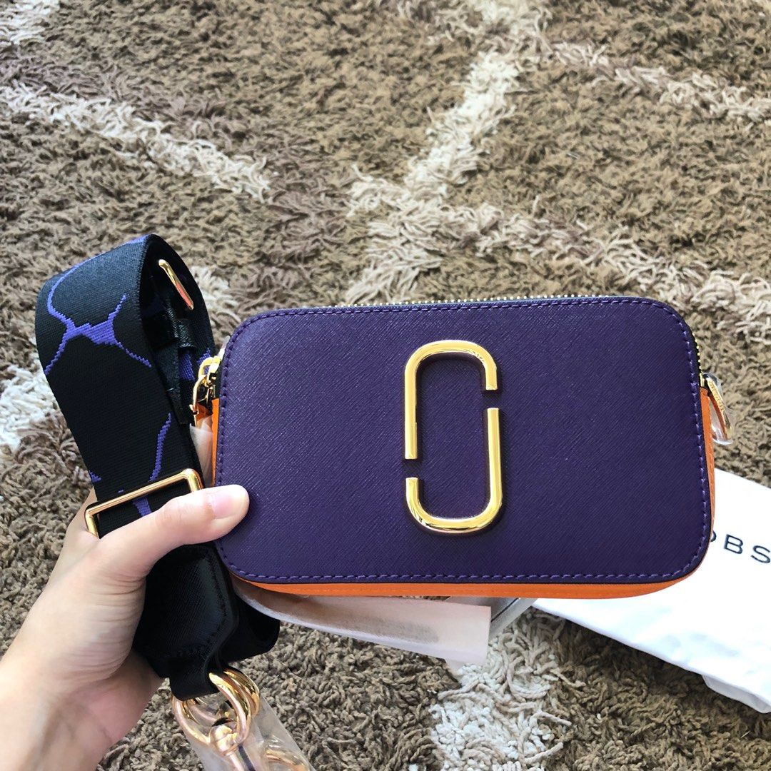 Marc Jacobs Snapshot Camera Bag CLEARANCE SALE Women s Fashion Bags Wallets Cross body Bags on Carousell