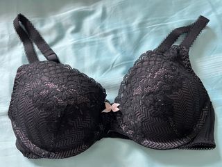 Marks and Spencer M&S Push Up Plunge Bras 36A, Women's Fashion, New  Undergarments & Loungewear on Carousell