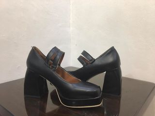 Mary Jane shoes leather