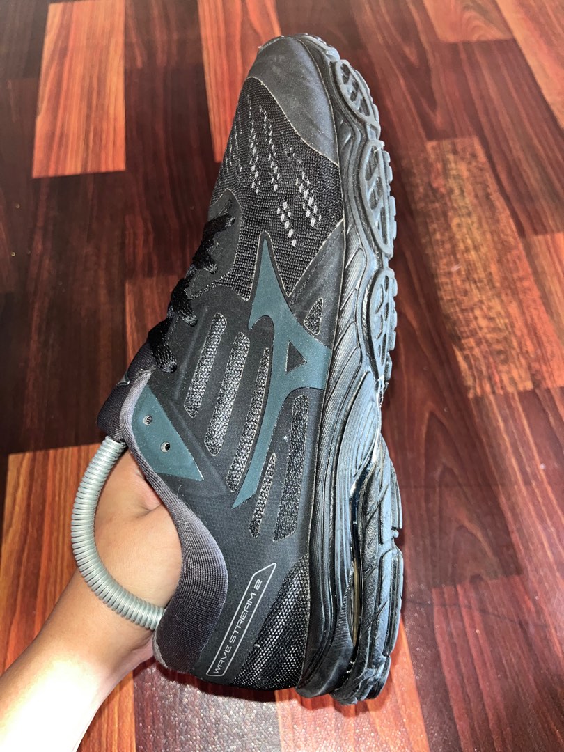 Mizuno wave stream top 2