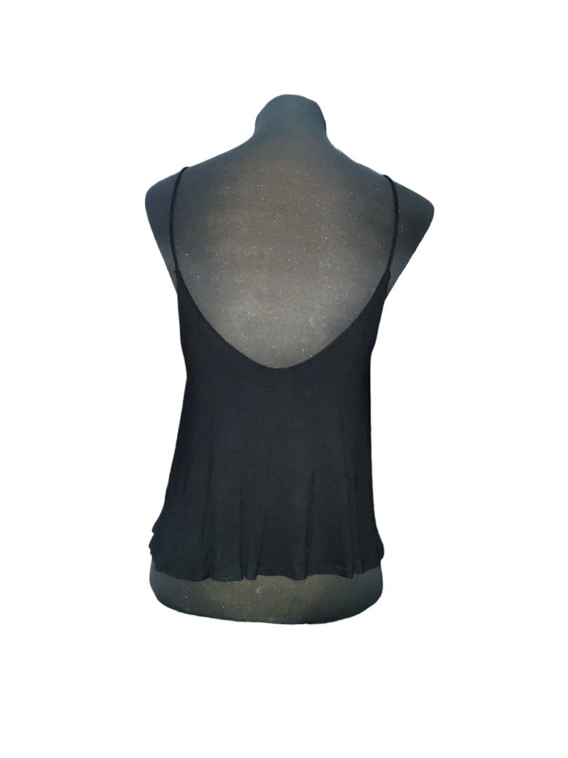Never Worn Basic Black Spag Strap Top (S-M) (Category: Sleeveless) located in Mandaluyong City. Submitted by declutter_dolly (Listing ID 1287906690, Image 2). Description: PRE-LOVED TOP, NEVER WORN PRISTINE CONDITION Material: Super Stretch Rfs: Decluttering, does not fit anymore after giving birth Could fit M-L Bought at Ross' in LA during lay over while working as an international flight attendant Shipping not included. "One man's trash is anot