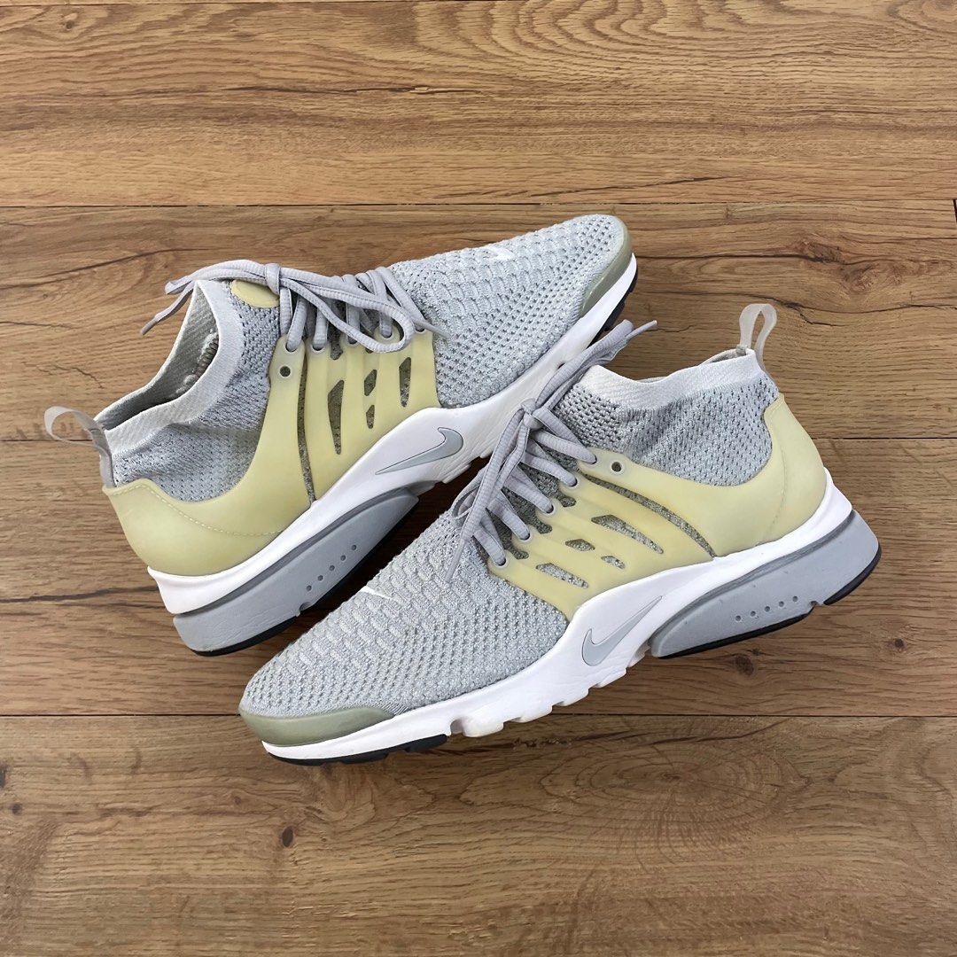 Nike air presto flyknit beige clearance