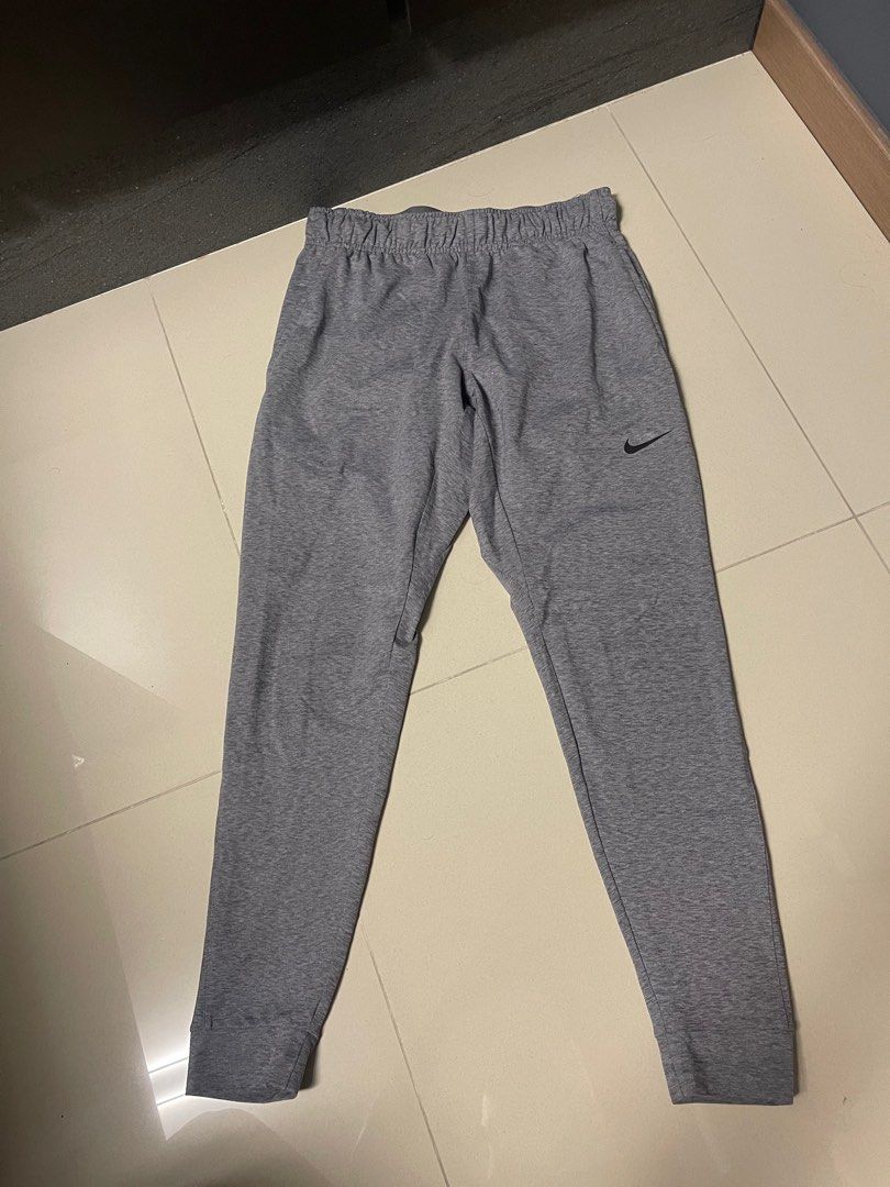 Mens gray nike joggers store