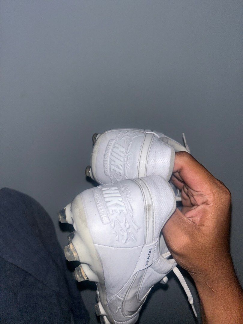 Nike Premier 2 Men s Fashion Footwear Boots on Carousell