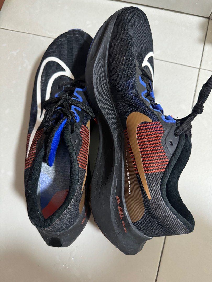 Artist zoom fly top