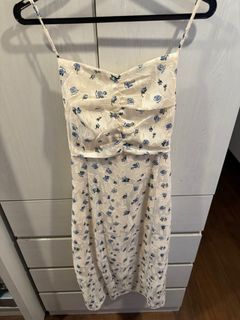 (Category: ) located in . Submitted by itscelscloset (Listing ID 1287944253, Image 1). Description: .
