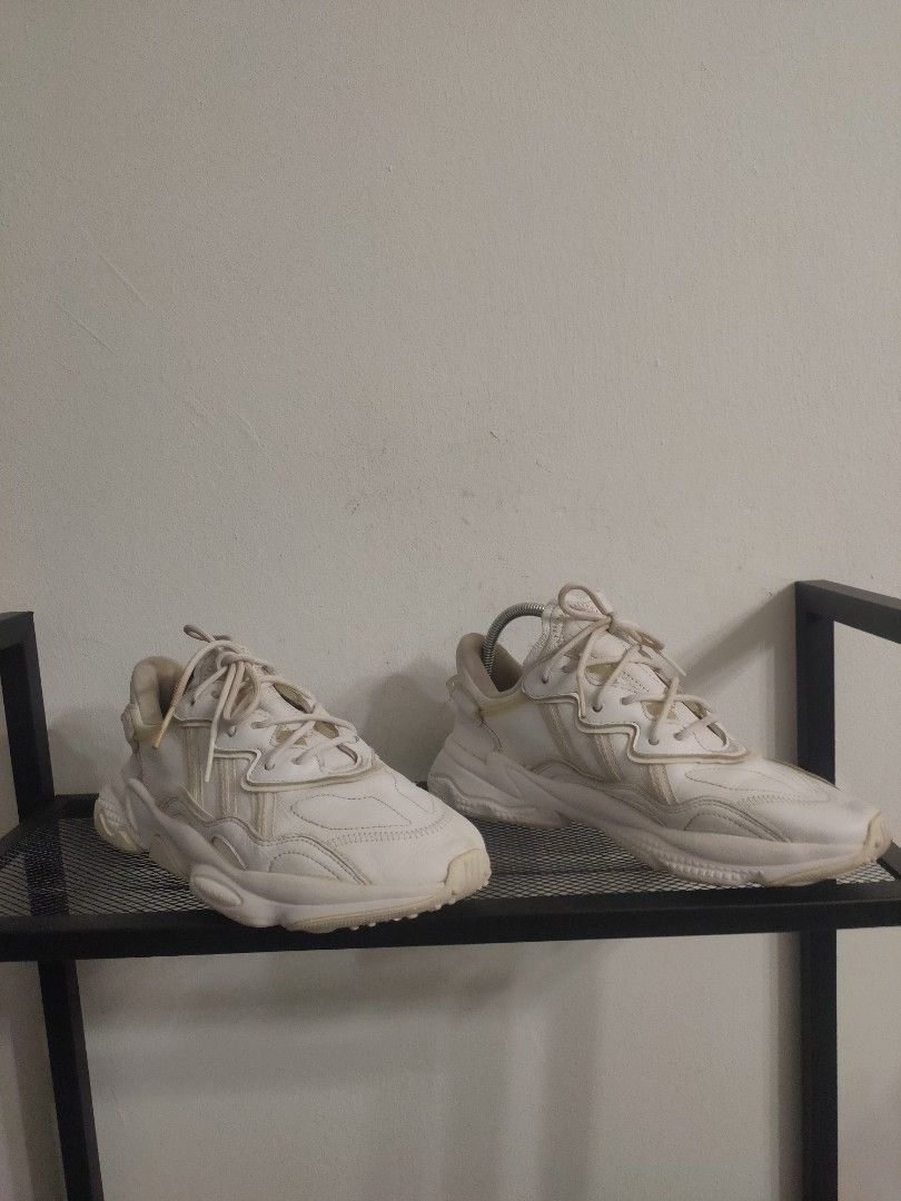 Ozweego triple sale white