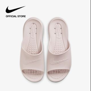 Original Nike Women's Victori One Shower Slides - Barely Rose
US 6