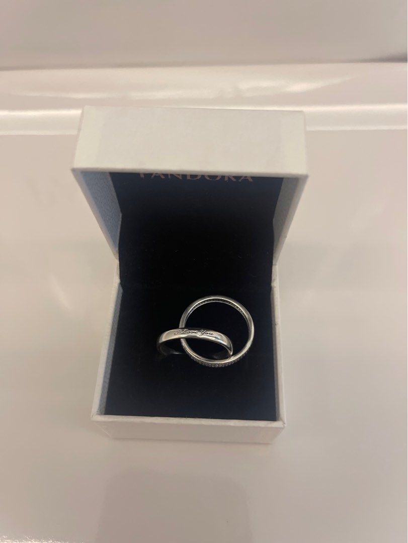 Ale met 52 store ring