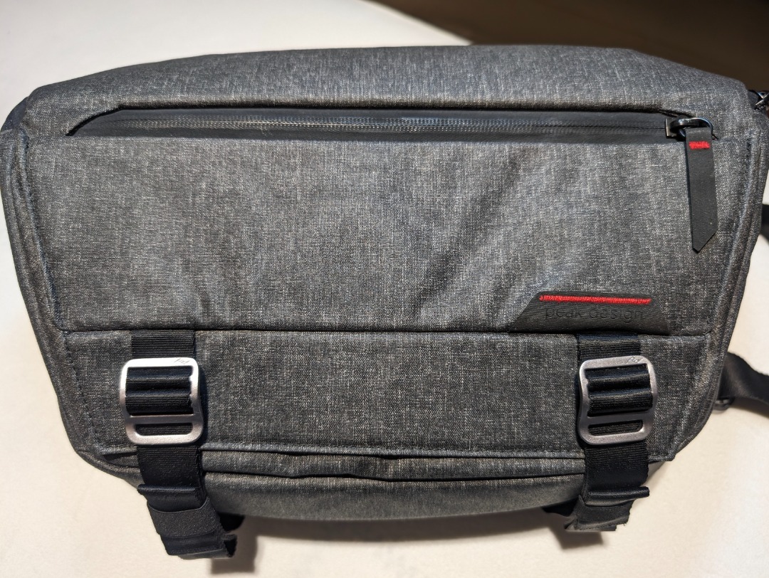 Peak Design Everyday Sling 10L