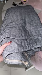 (Category: ) located in . Submitted by closetchar (Listing ID 1288008814, Image 1). Description: .