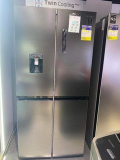 Samsung RF48A4010B4/TC 18.0 cu.ft. French Door Refrigerator
