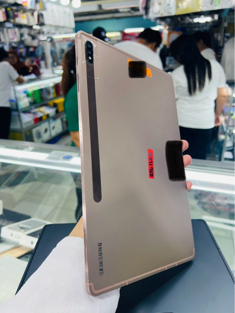 Samsung Tab S7+ 256gb Di Makinis (Category: Samsung) located in San Juan City. Submitted by javedsgadgetshop (Listing ID 1288060090, Image 3). Description: OPEN FOR INSTALLMENT VIA CREDIT CARD/GGIVES & SWAP/TRADE-IN! WE BUY AND SELL ( ANYKINDS OF UNIT BINIBILI PO NAMIN)! PTPA : Padelete po f bawal Read ❗️Onhand ‼️ Samsung Tab S7+ •256gb •NTC Variant •Good batt health •Factory Unlock •95% Smoothness •No hidden issue | No Repaired •100% Authentic |