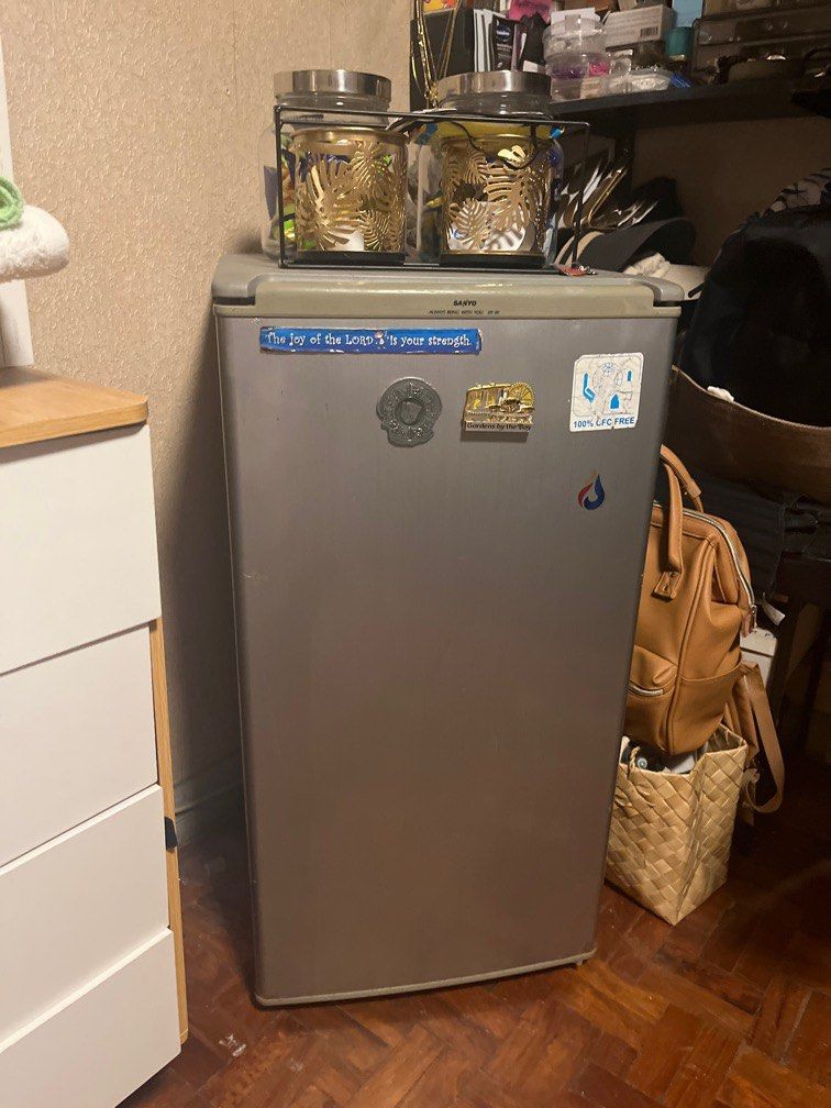 Sanyo SR-8K: 2.7 cuft preloved refrigerator (Category: Refrigerators and Freezers) located in Makati City. Submitted by silentcat72 (Listing ID 1288023742, Image 1). Description: Storage volume: 75 liters Well used As is where is Buyer shoulders shipping fee or pick up.