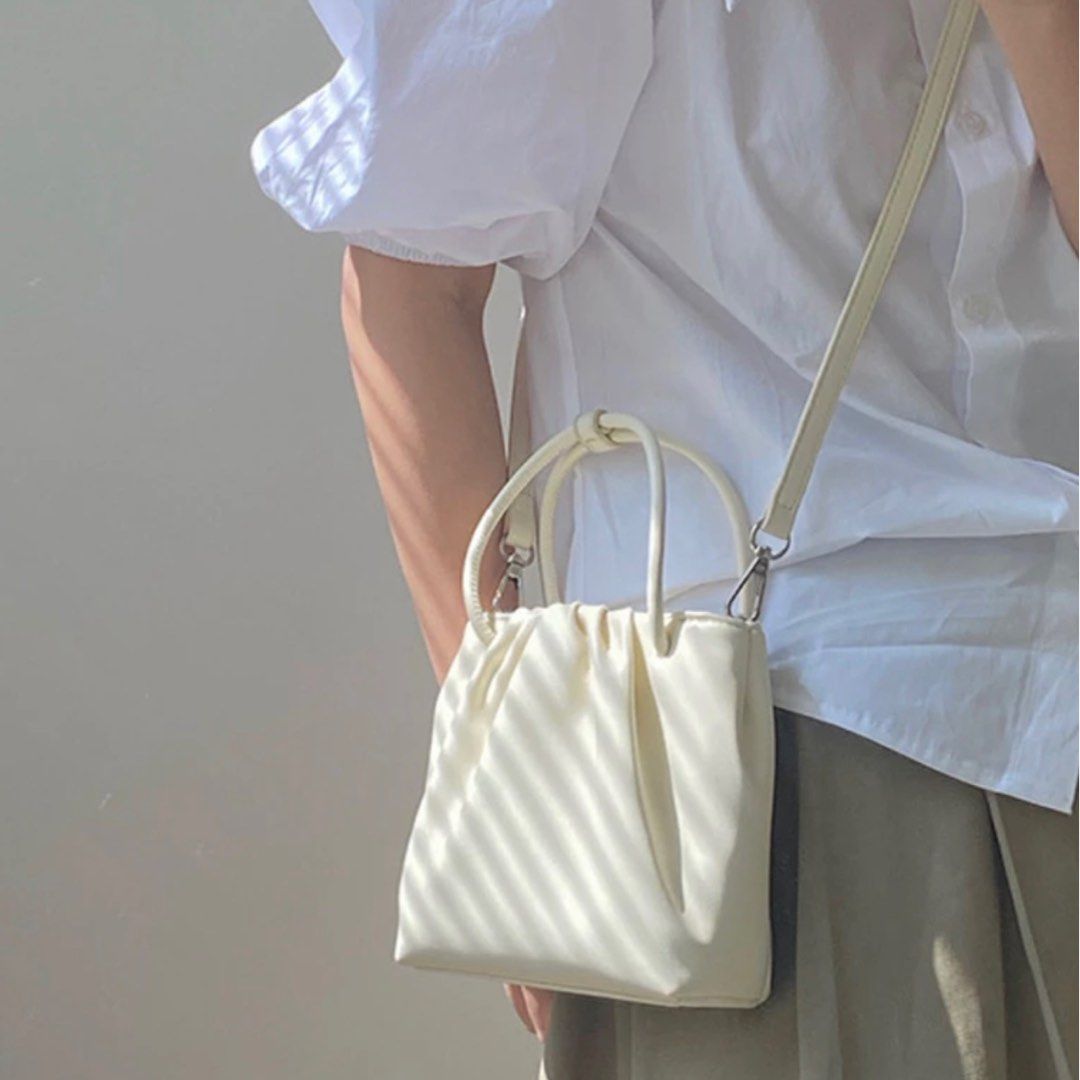 White body bag shop