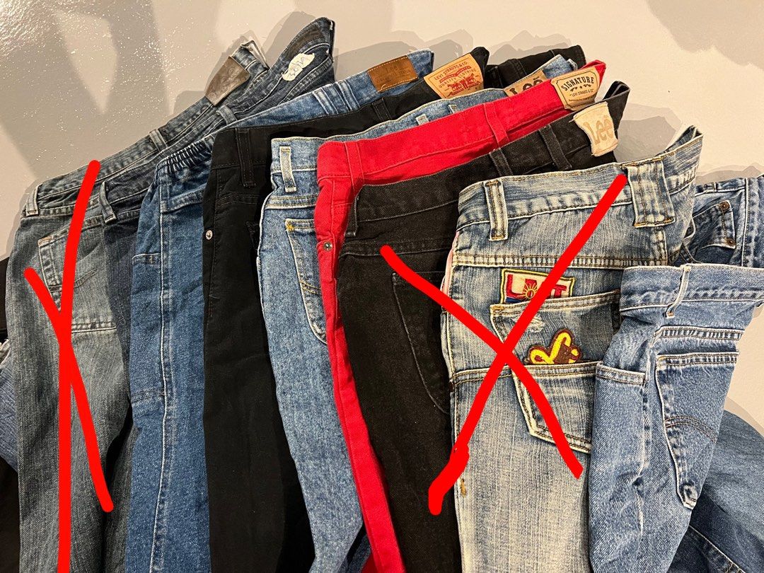 What is a size 30 in levis top womens jeans