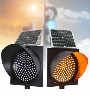 Solar Traffic Light 3000mm Available Today