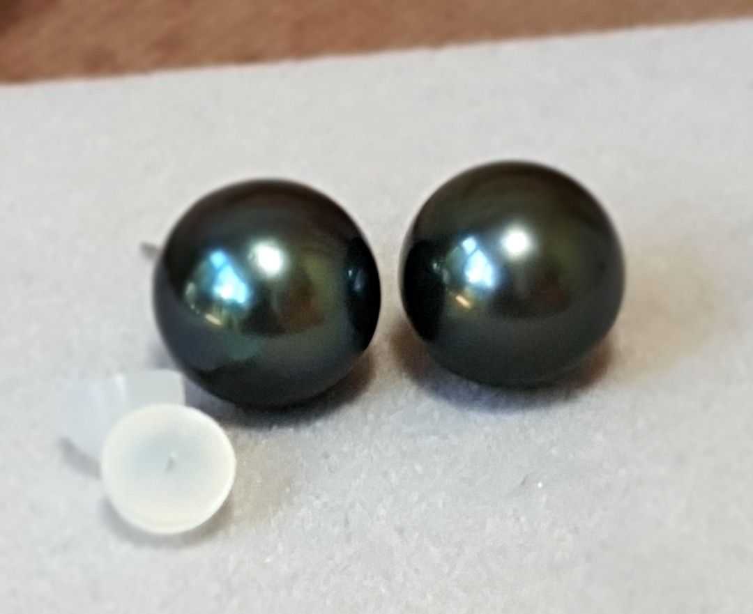 Real black hotsell pearl earrings