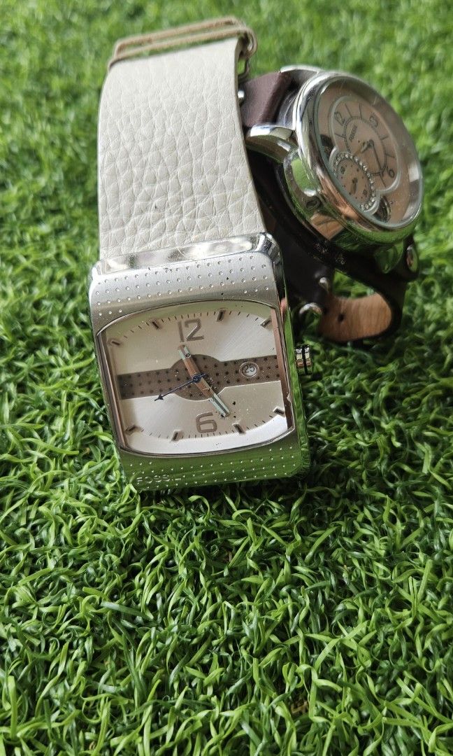 Vintage Watches non working from Fossil on sale Luxury Watches on Carousell