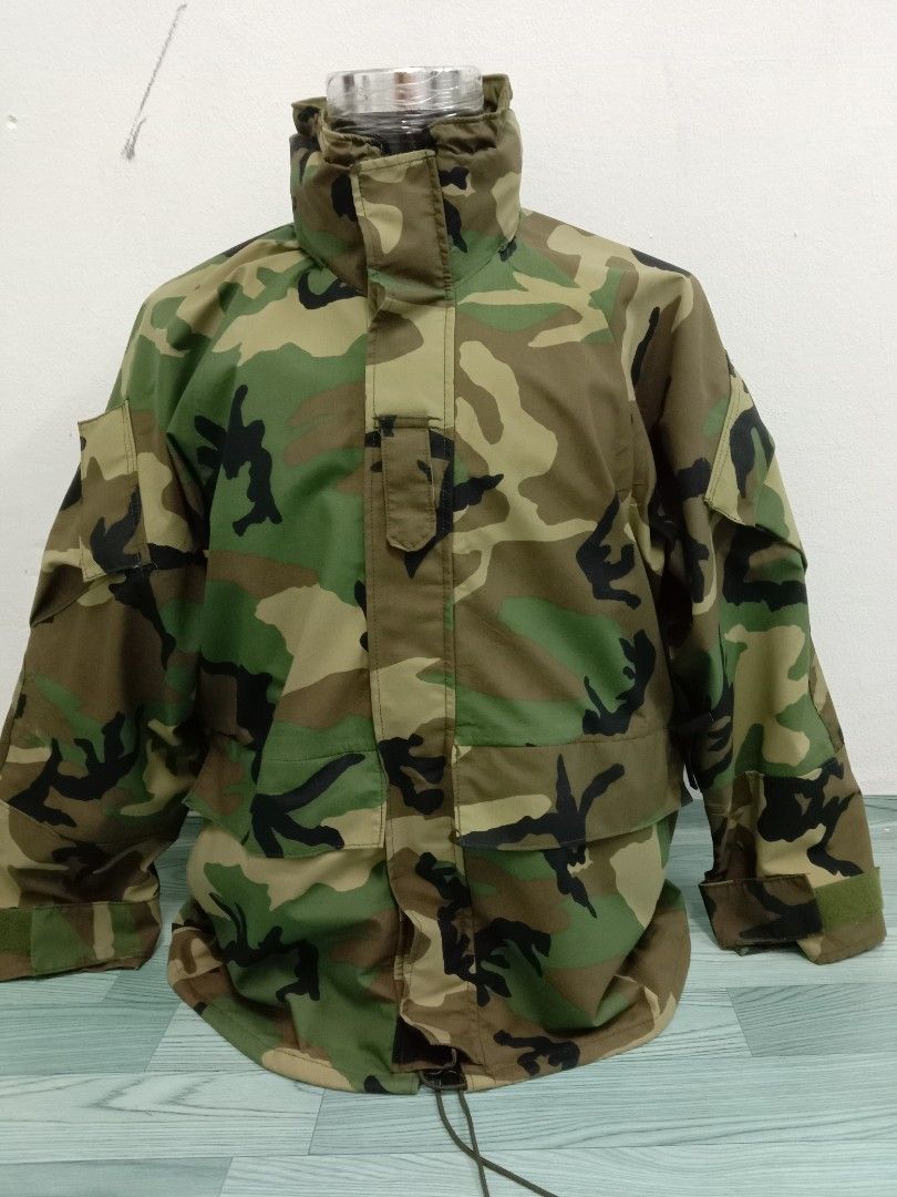 VTG USMC US MILITARY COLD WEATHER WOODLAND CAMOUFLAGE GORTEX