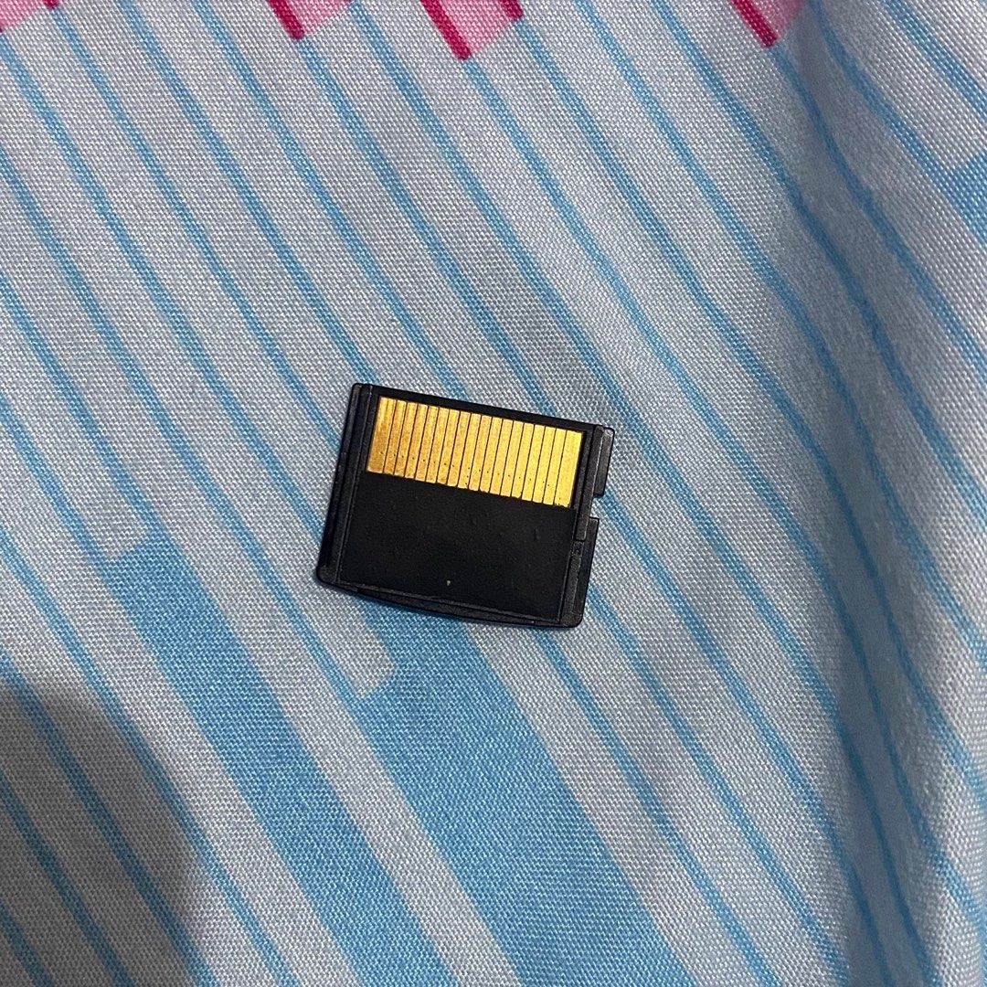 XD Card 1GB (Category: Memory & SD Cards) located in Batangas. Submitted by avery.declutter (Listing ID 1287911312, Image 2). Description: Compatible with Fujifilm, Olympus, and other xd using cameras. Loc: Dasma.
