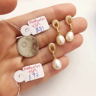 18k Saudi Gold Pearl Earrings & Pendant Set