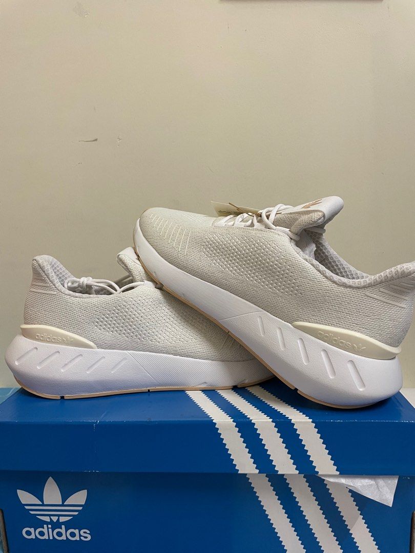 Adidas store swift tan