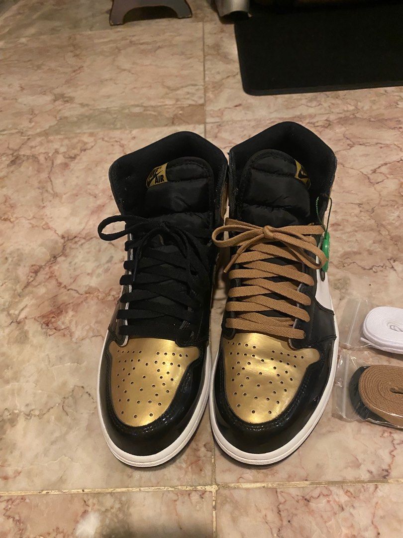 Nike air jordan 1 retro high store og gold toe