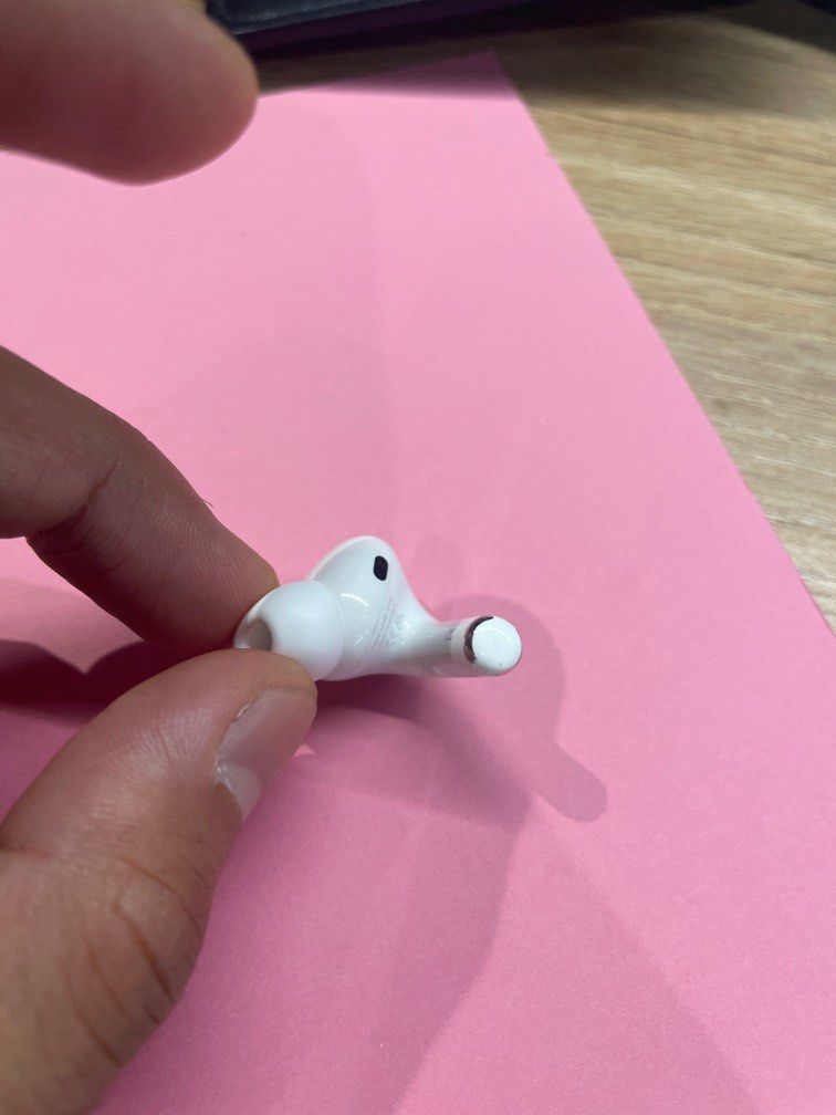 Right Replacement AirPod Pro - A2083 