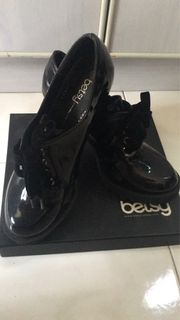 (Category: ) located in . Submitted by lcloset (Listing ID 1283739360, Image 1). Description: .