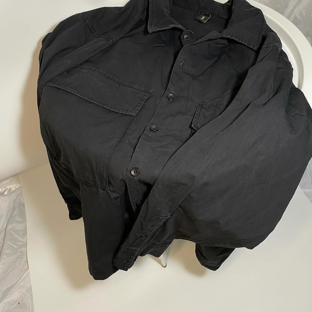 black buttondown long sleeve polo (Category: Longsleeves) located in Bacoor. Submitted by jellynred (Listing ID 1283891141, Image 3). Description: fits s-l (slightly oversized fit on s/m) • pocket design at the front • kind of like a windbreaker fabric • lightweight • needs wash & ironing • in great condi!.