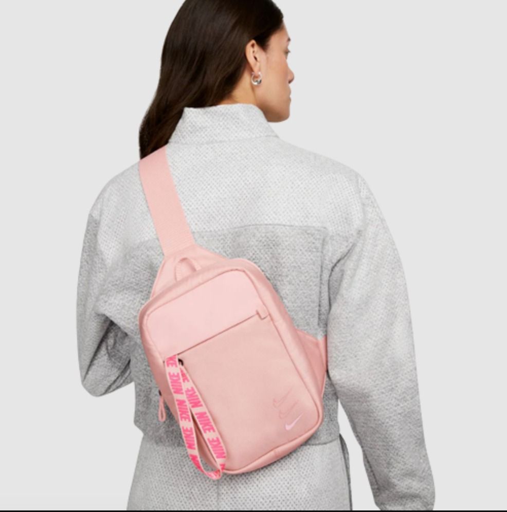 BNIP Nike Sportswear Essentials Hip Pack Shoulder Bag Messenger