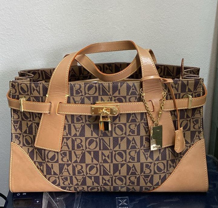 Bonia Tote Bag 8522 128 15 3 Luxury Bags Wallets on Carousell
