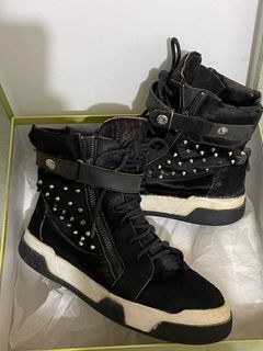 （分類：）位於 。 由 Mmyeung 提交（商品編號 1283766730，圖片 1）。簡介： 。