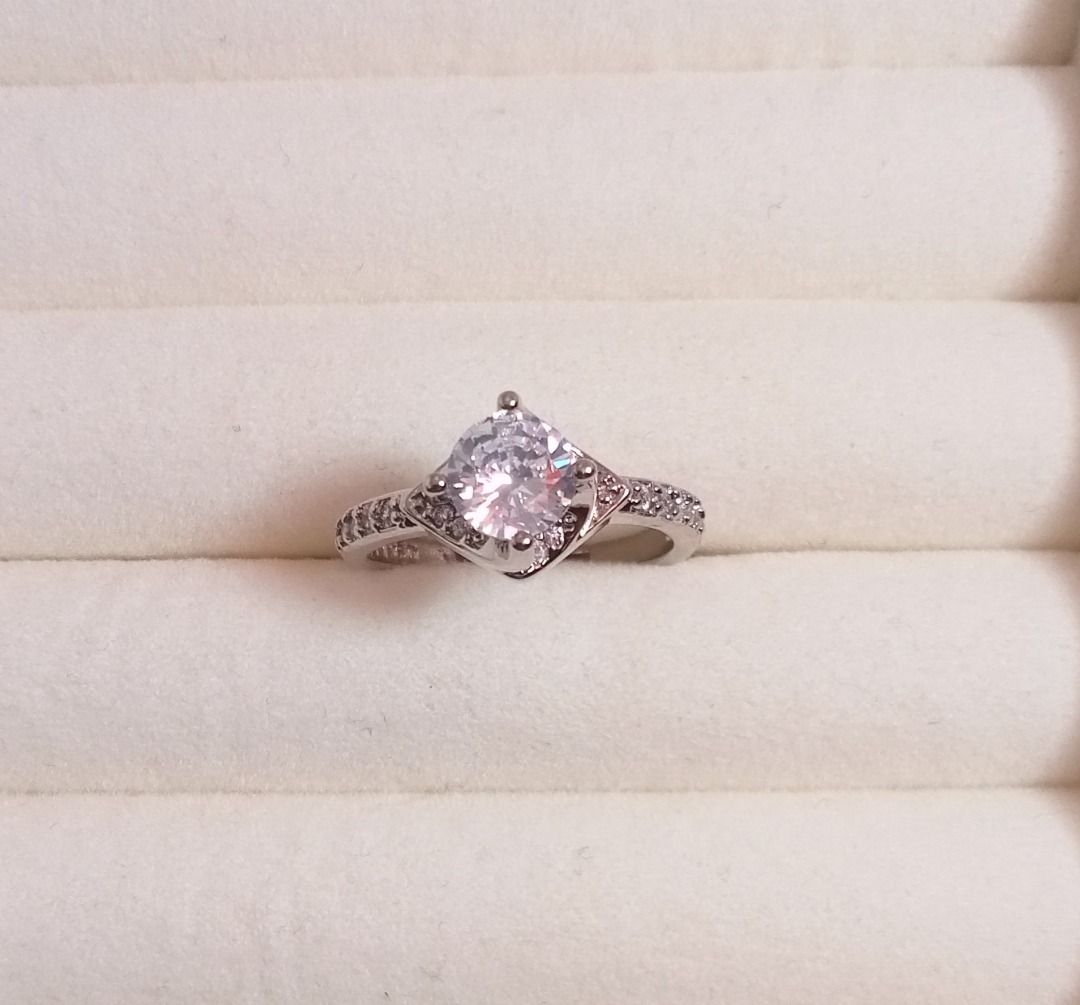 Buy 1 Free 2 Zircon Ring