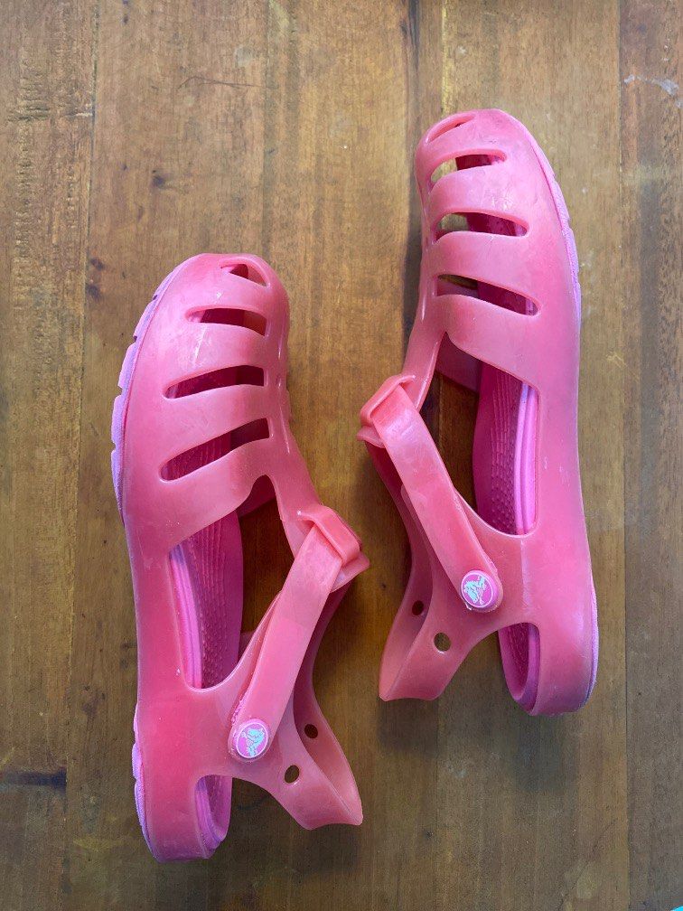 C12 Crocs Girls Sandals Original (Category: Babies & Kids Fashion) located in Cainta. Submitted by marywizzy (Listing ID 1283718324, Image 2). Description: Lightly used With drags No other issue Original.