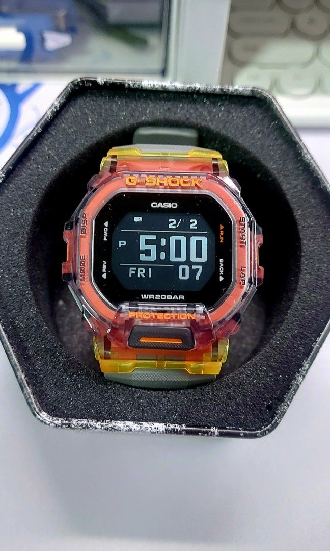 G shock top bright orange