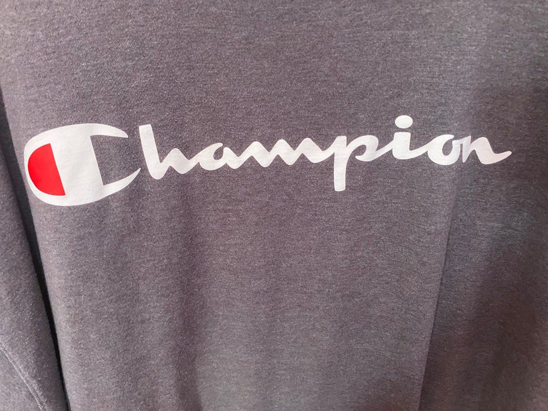 CHAMPION T SHIRT 100 original. Like new Men s Fashion Tops