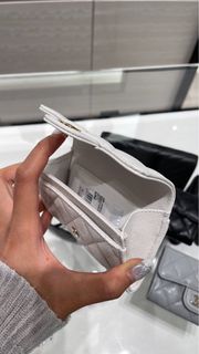 （分類：）位於 。 由 buyfromhereyeah 提交（商品編號 1283853739，圖片 1）。簡介： 。