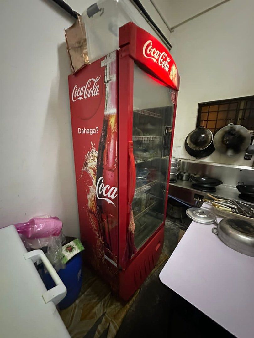 Chiller coca cola, TV & Home Appliances, Kitchen Appliances