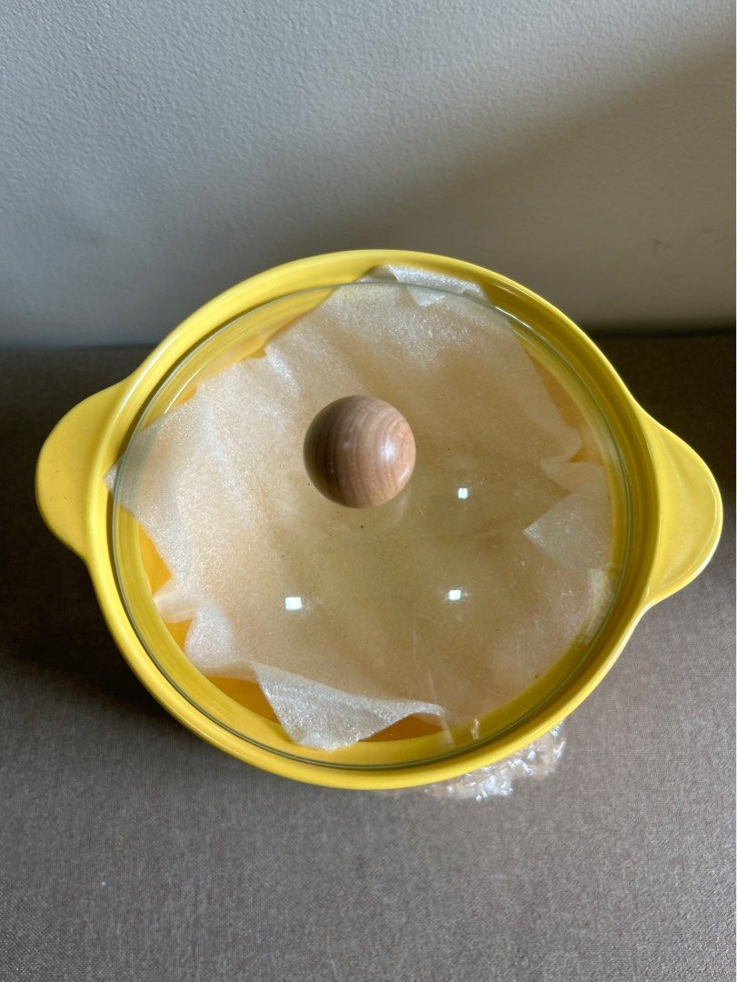 Clay Pot Dinnerware (Take 3) (Category: Cookware & Accessories) located in Bacoor. Submitted by _ibyangf (Listing ID 1283725515, Image 2). Description: Take 3 Dinnerware Perfect 1 with cover, 2 no cover MOP: Gcash/Paymaya shipping c/o buyer #2024Declutter #2024Decluttering.