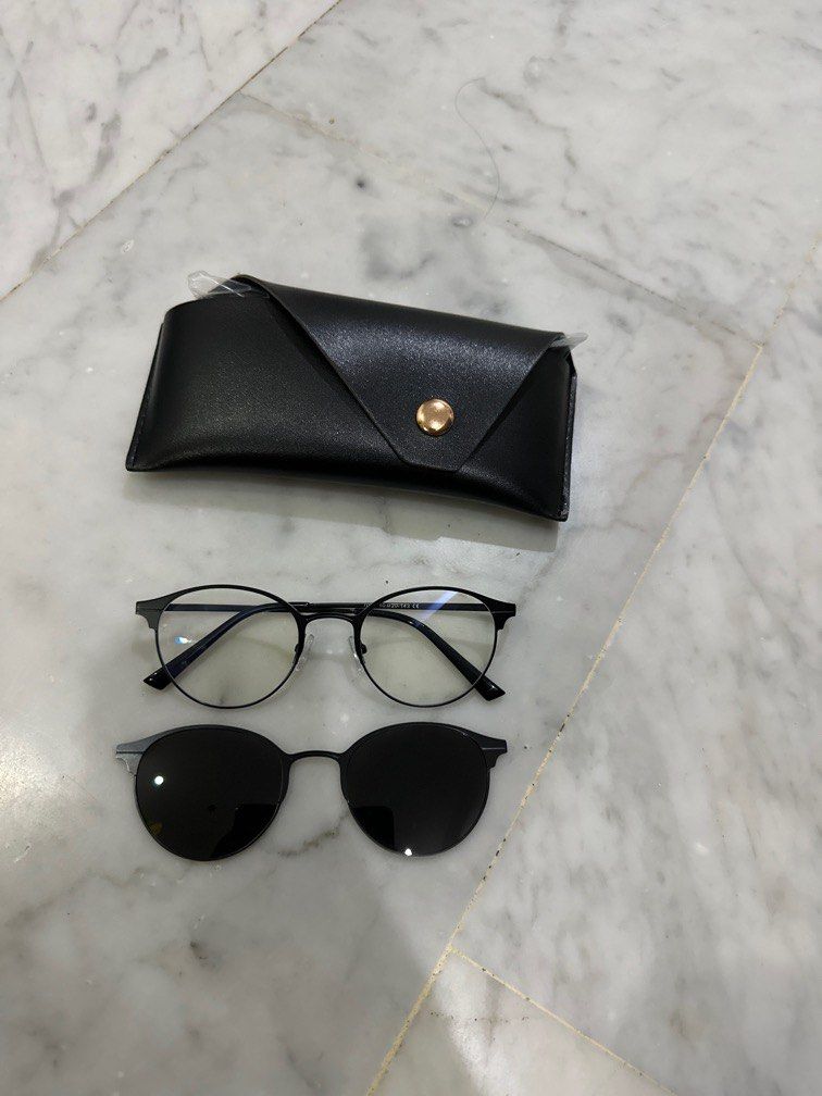 Coach clip sales on sunglasses
