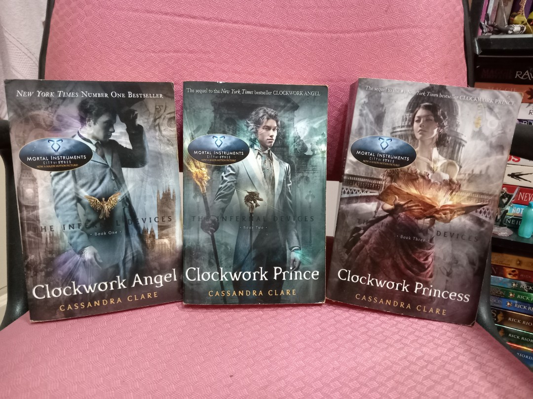 Clockwork Prince by Cassandra Clare – Pre-Booked
