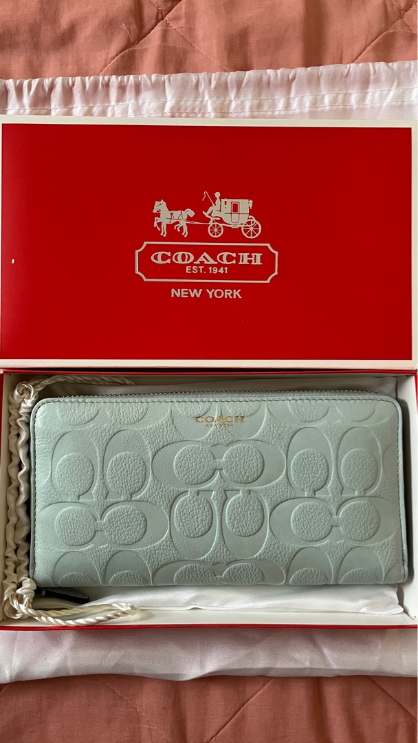 COACH ZIP AROUND WALLET IN BLUE Luxury Bags Wallets on Carousell