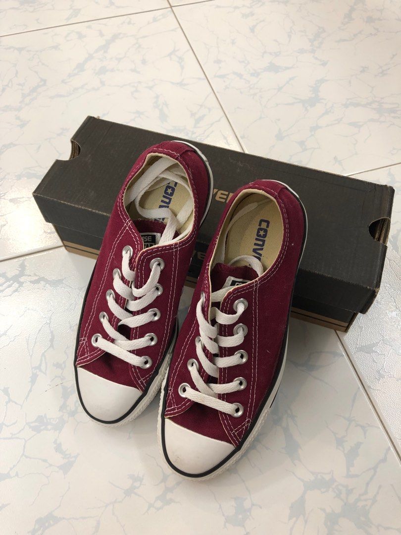 Girls maroon clearance converse